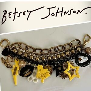 Betsey Johnson Rare Chunky ROCKER 🎸Chick 🐥 Statement ⚡️ 80’s Vibe Charm Bracelet